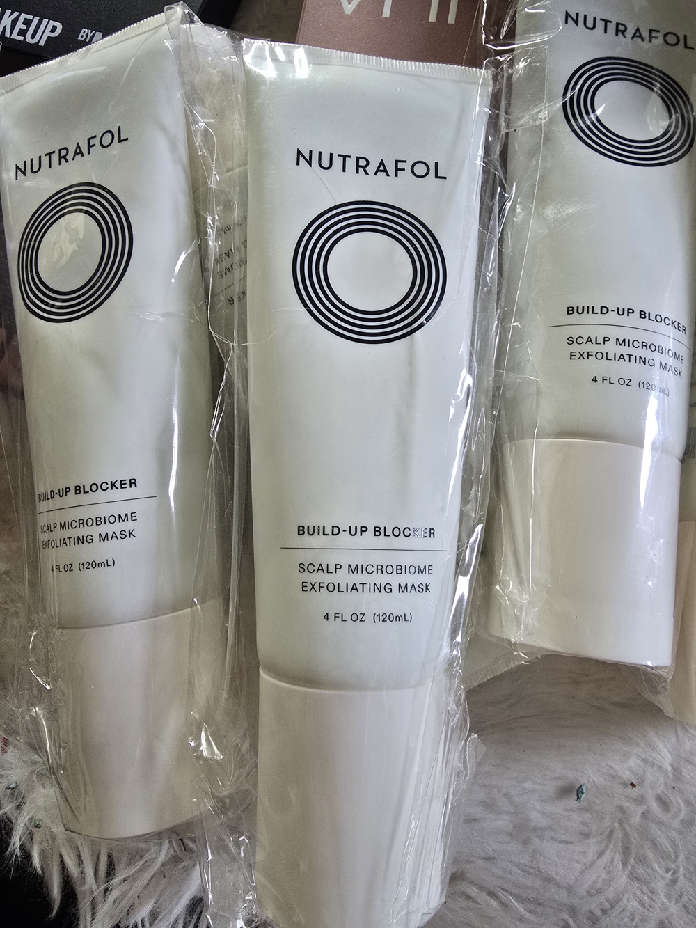 Nutrafol "NWT" Build-Up Blocker Scalp Microbiome Exfoliating Mask — White